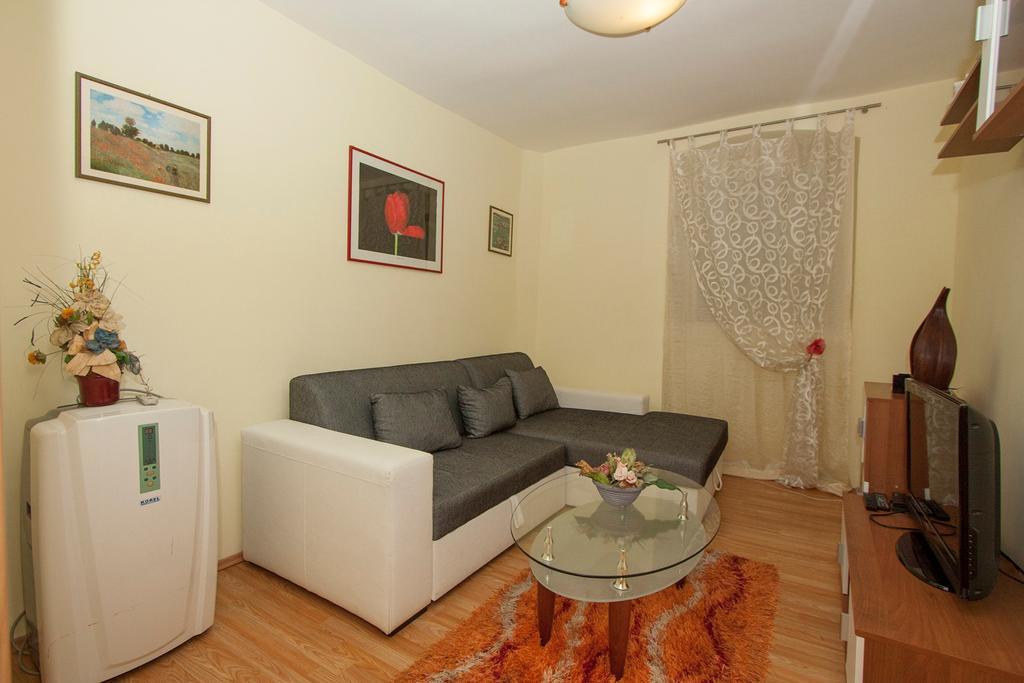 Apartment Vestibul Inn Split Exterior photo